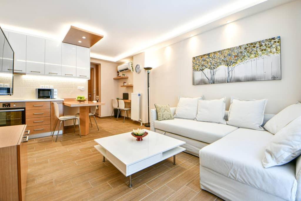 Апартаменти Modern Hospitality, With Private Garden, Афіни Екстер'єр фото