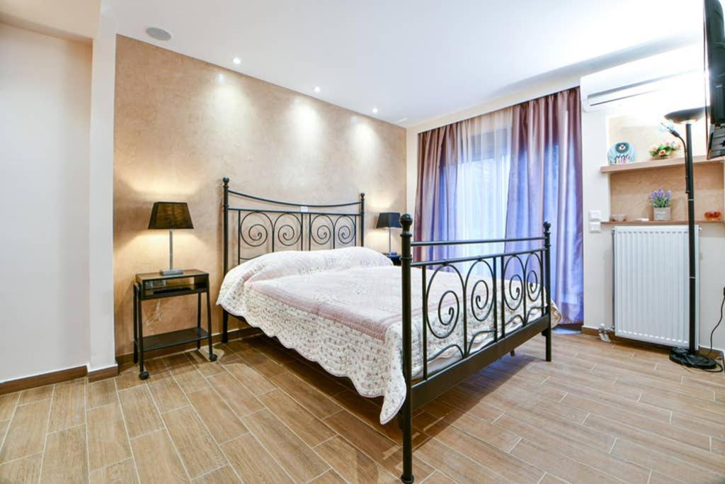Апартаменти Modern Hospitality, With Private Garden, Афіни Екстер'єр фото
