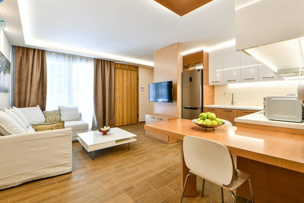 Апартаменти Modern Hospitality, With Private Garden, Афіни Екстер'єр фото